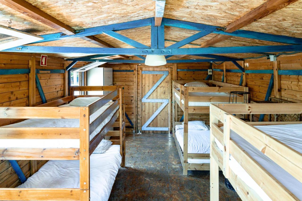 Отель Casa Da Mata Surfhouse Кошта-да-Капарика Экстерьер фото